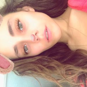 Meet your Posher, Fatima